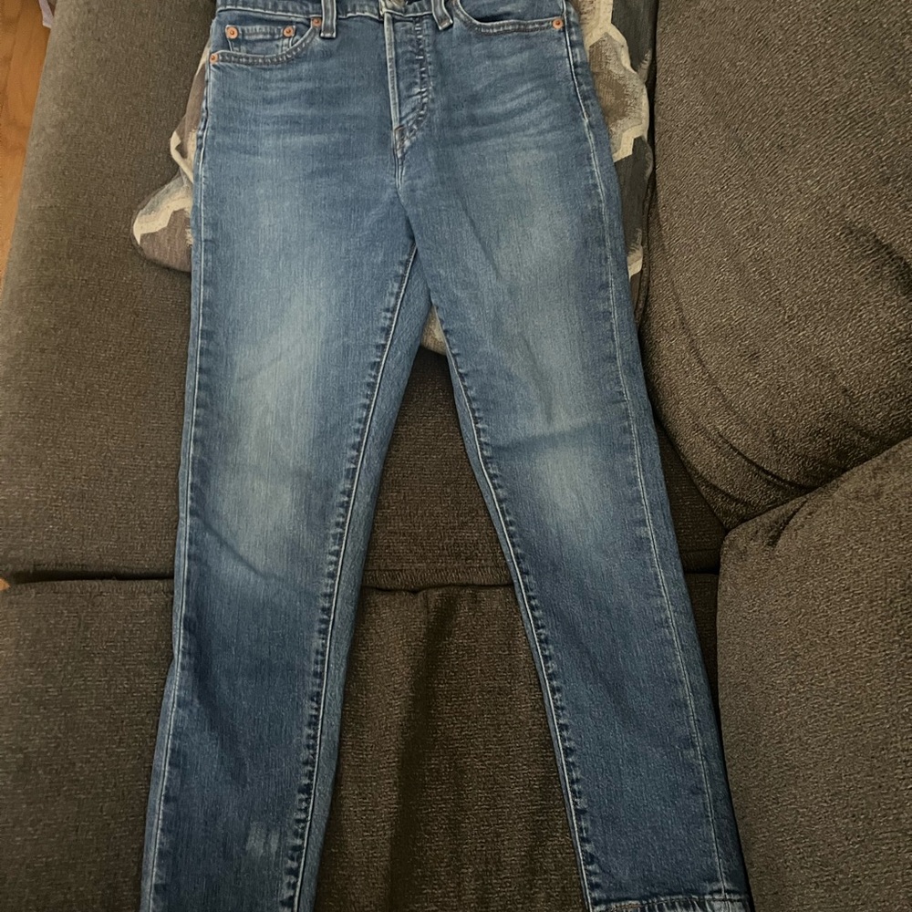 Women’s Levi’s Blue Jeans Wedgie Skinny size 26